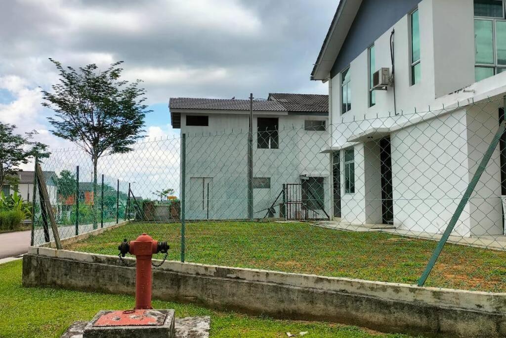 Iris 55 Corner Lot House Spacious Outdoor With Wi-Fi Johor Bahru Eksteriør bilde